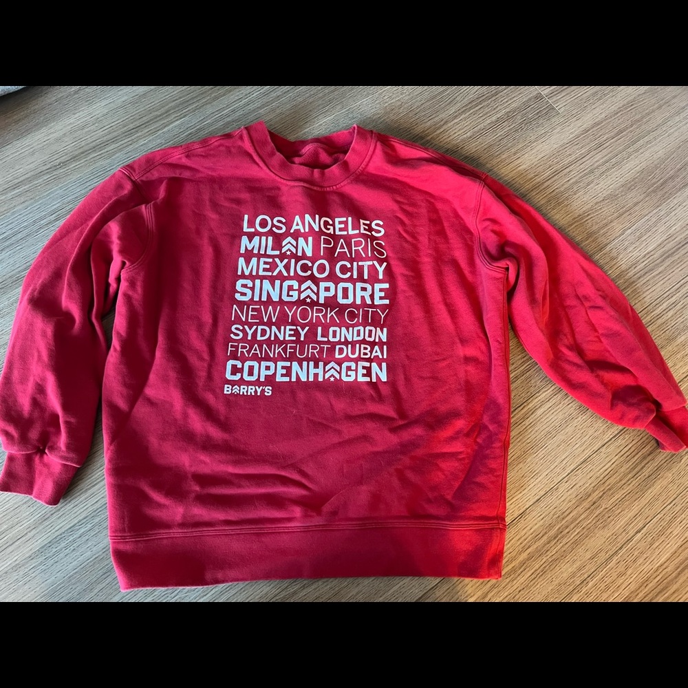 Barry’s crewneck sweatshirt. Size 6. Red.